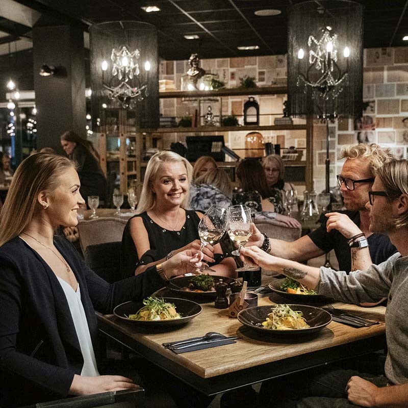 LiBRARY bistro/bar
