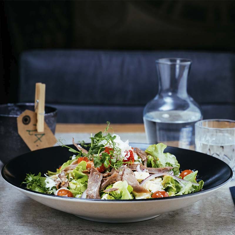 LiBRARY bistro/bar