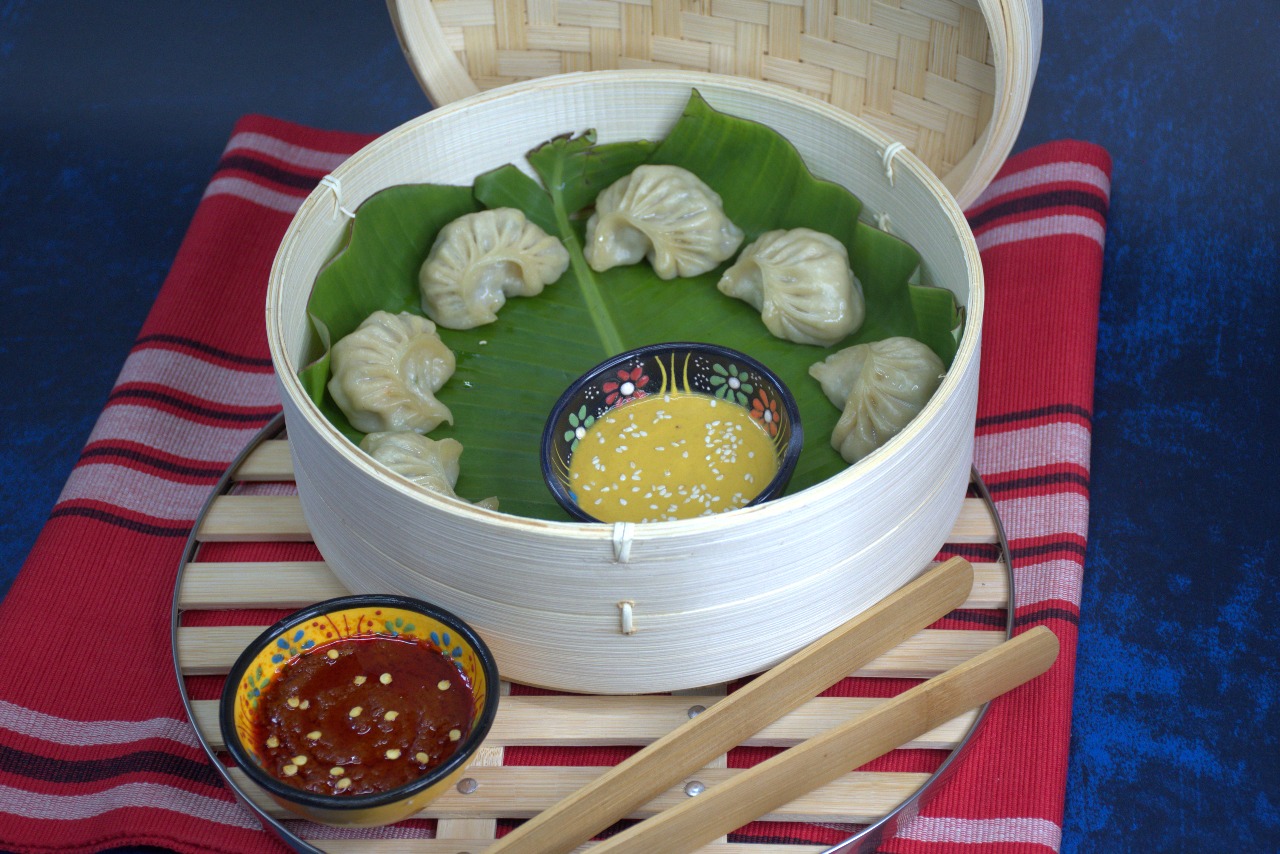 CHICKEN STEAM MOMOS