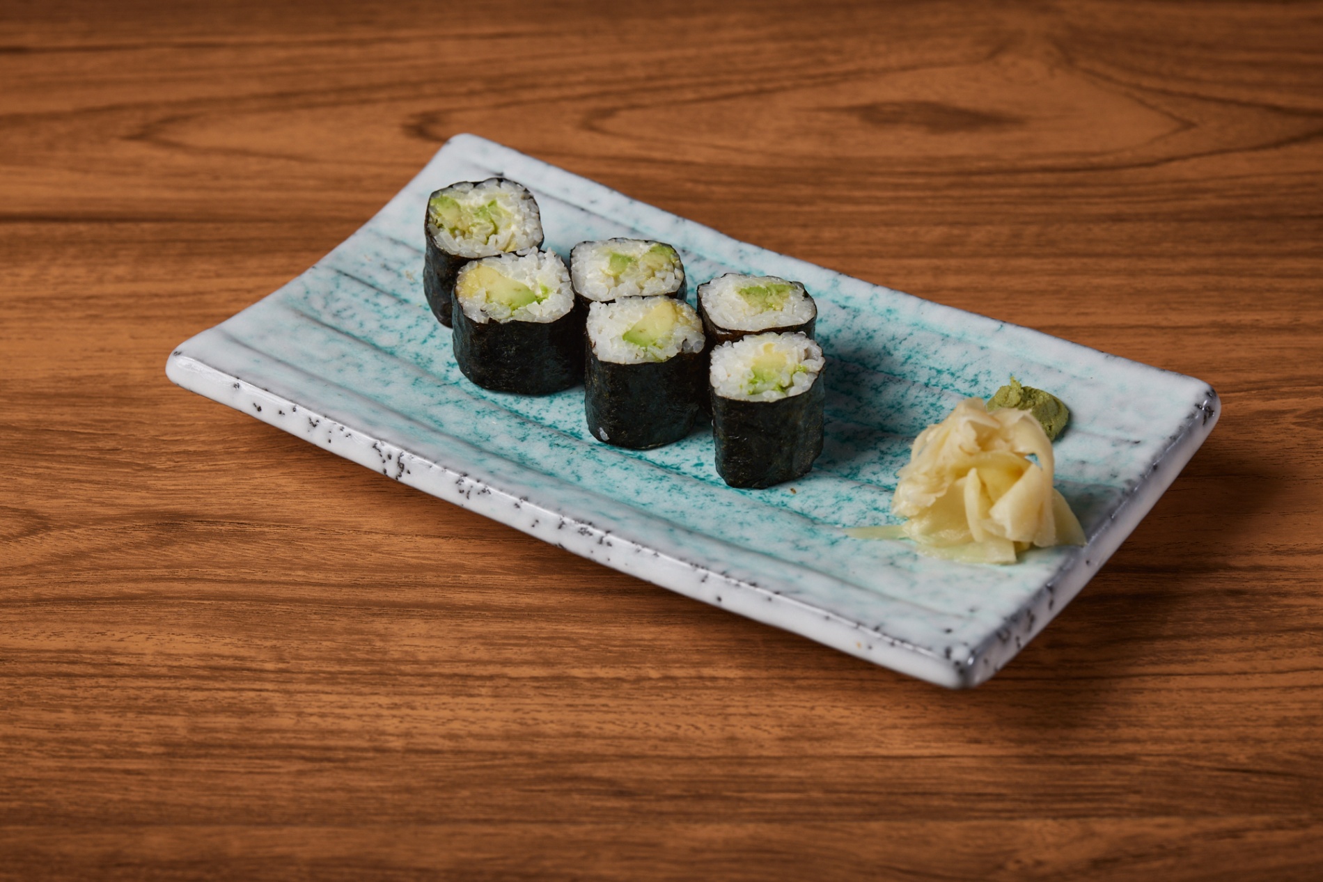 Sushi Cheese Avocado Uramaki