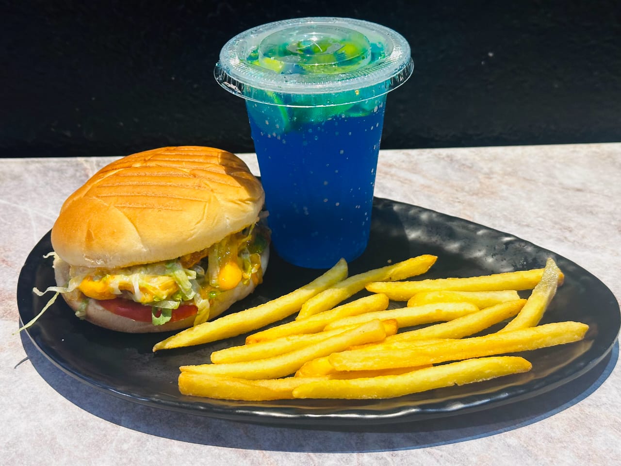 Chicken Burger with Mojito