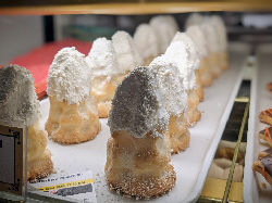 Matterhorn Macaroon