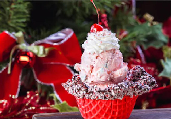 Peppermint Holiday Sundae
