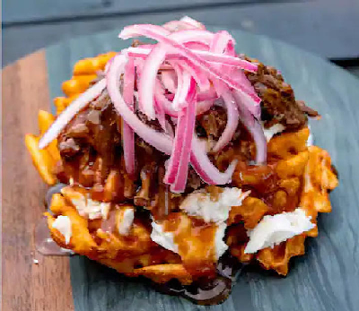 Bonsoir Chili Cheese Poutine — photo from a ParkEats review