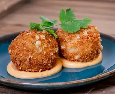 Chicharron-crusted Fried Artichoke Dip