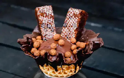 Chocolate Brownie Sundae — photo from a ParkEats review