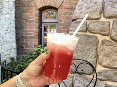 Coconut-Strawberry Lemonade — photo from a ParkEats review