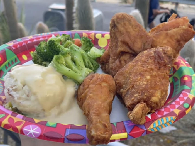 Flo's Famous Fried Chicken — photo from a ParkEats review