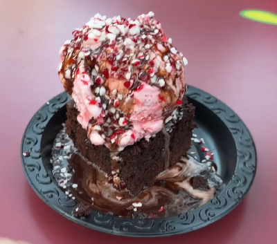 holiday butter cake sundae — photo from a ParkEats review