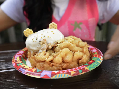 Honey Funnel Cake — photo from a ParkEats review