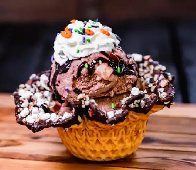 Rocky Road Halloween Sundae — photo from a ParkEats review