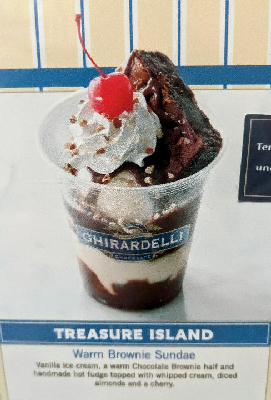Treasure Island Warm Brownie Sundae — photo from a ParkEats review