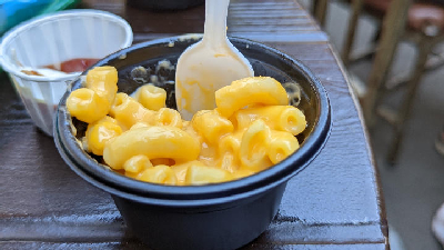 Yummy Cheesy Macaroni — photo from a ParkEats review