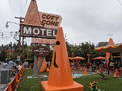 Cozy Cone Motel
