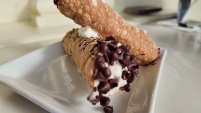 Classic Cannoli