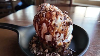 Oooey Gooey Toffee Cake