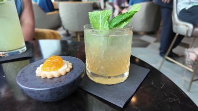 Peach Shrub Whisky Smash