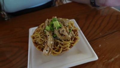 Plant-based Soba Noodle Salad Bowl with Chik'n