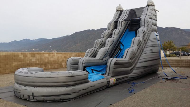 Aquatic bouncy castles