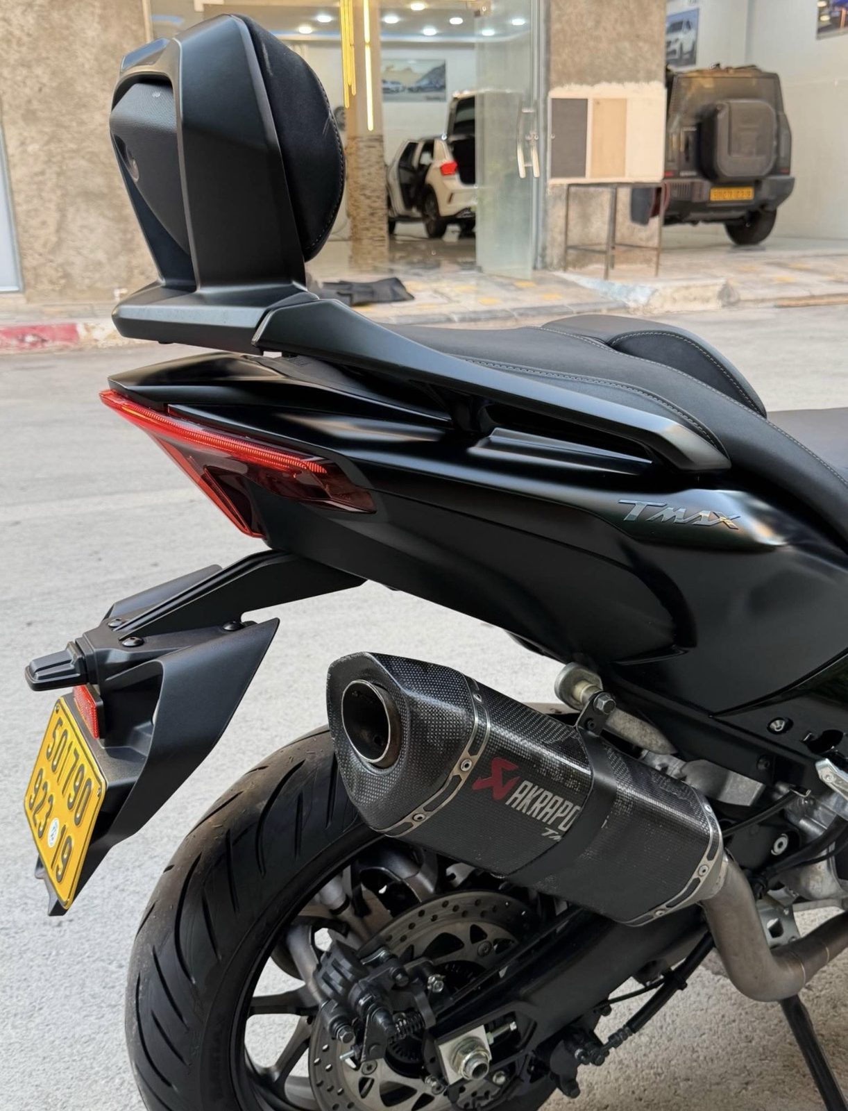 Yamaha Tmax 562
