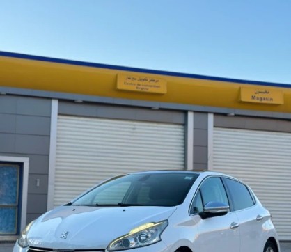 Peugeot 208 2015 Allure