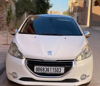 Peugeot 208 2015 Allure