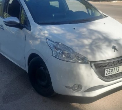 Peugeot 208 2013