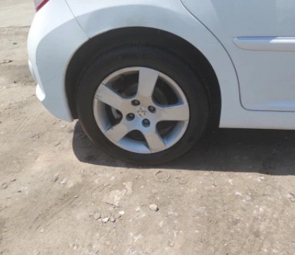 Peugeot 207 2012