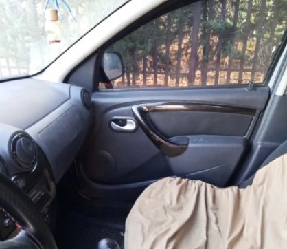 Dacia Duster 2011 J