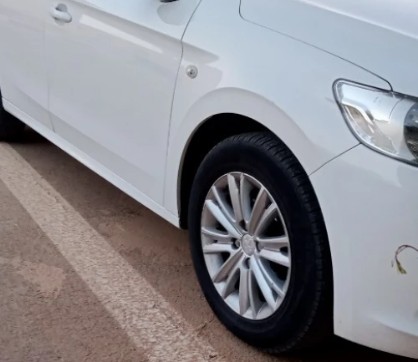Peugeot 301 2014 Allure