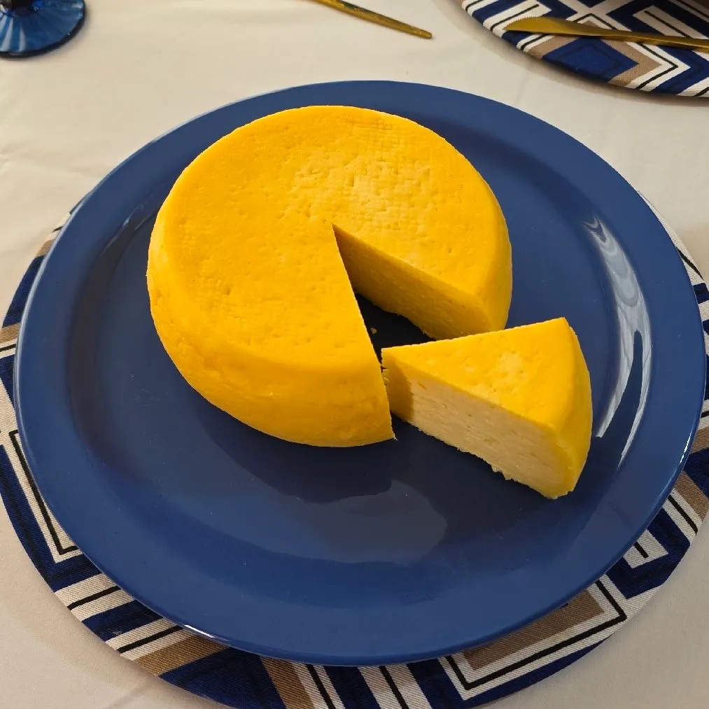 Queijo Furadinho - Produto artesanal da Delícias da Roça