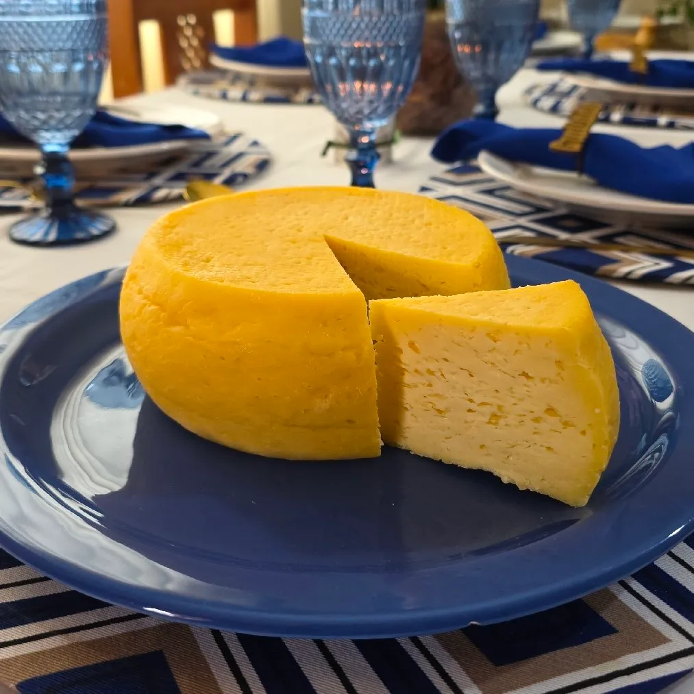 Queijo Furadinho - imagem 5 de 5