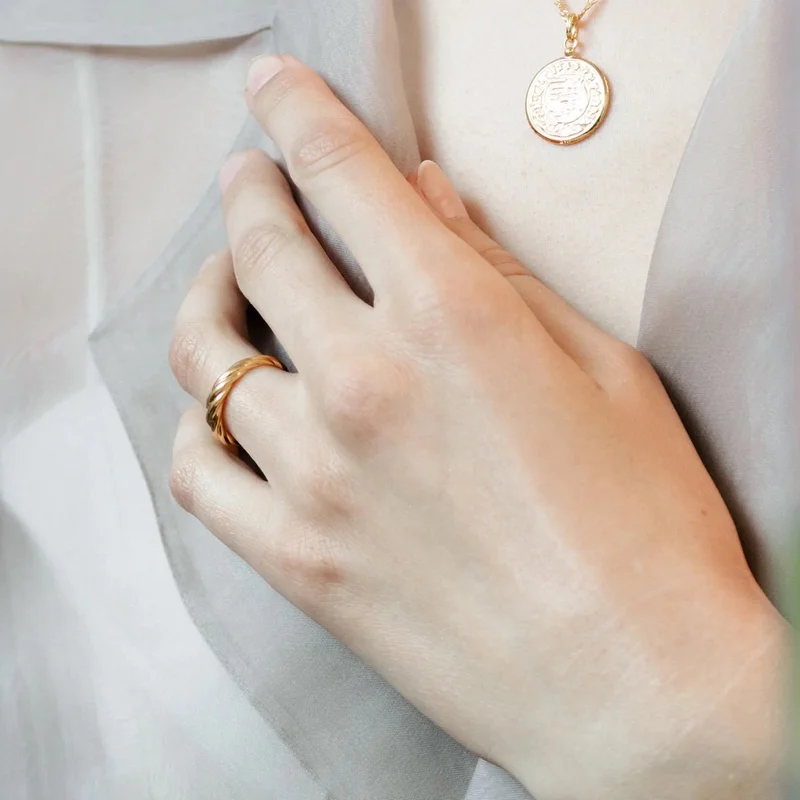 Thin Round Gold Stackable Ring