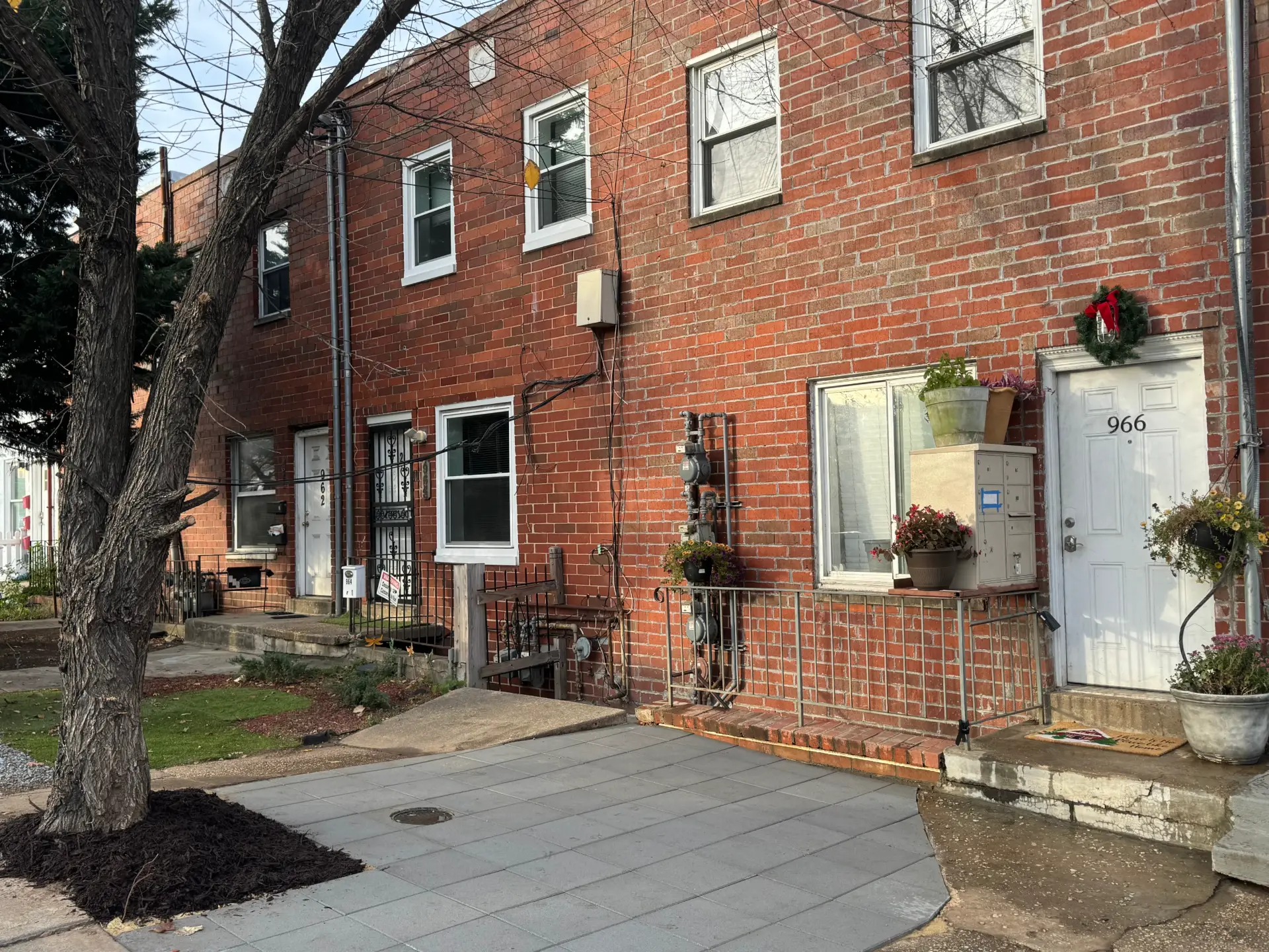 966 Mount Olivet Rd NE — photo 1 of 24