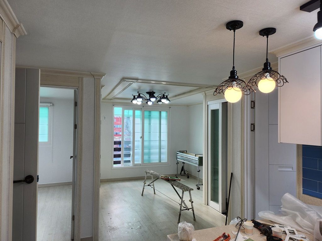 LH 아파트 도배시공 후기 – 새집 같은 깨끗한 공간으로 변화