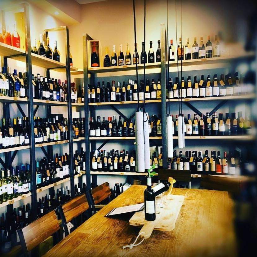 Interior de D.O.C. Wine Bar