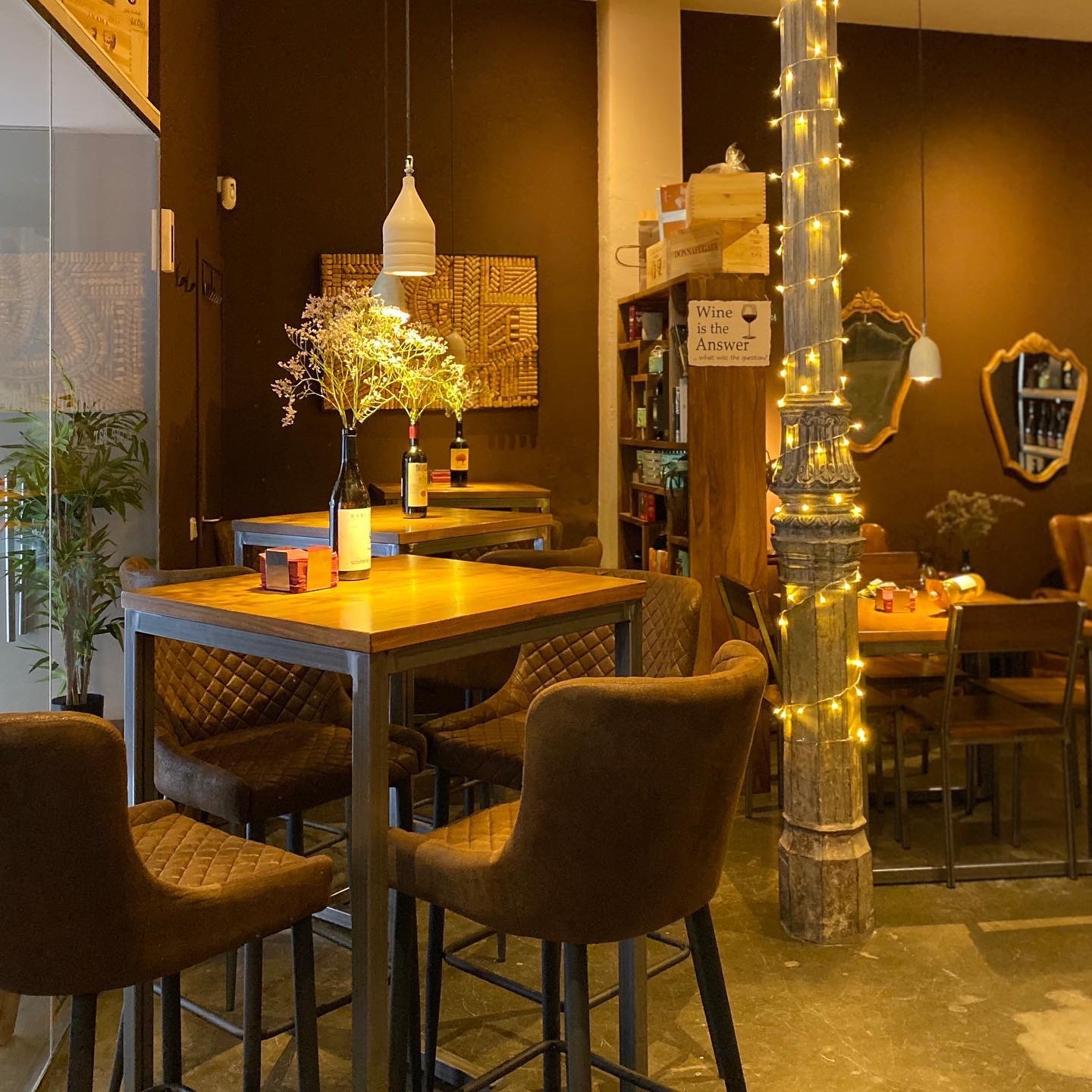 Interior de D.O.C. Wine Bar