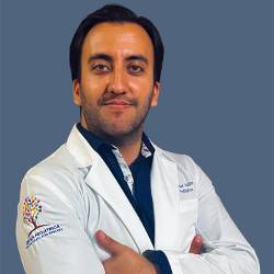Foto de el Dr. Carlos Aguilar Gutiérrez