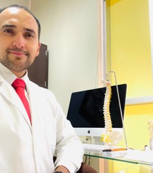 Foto de el Dr. Sebastián Mejía Ramos