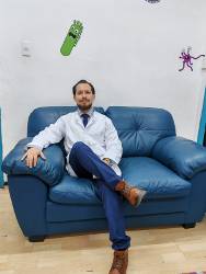 Foto de el Dr. Juan Manuel Cristofer Quiroz Ramirez