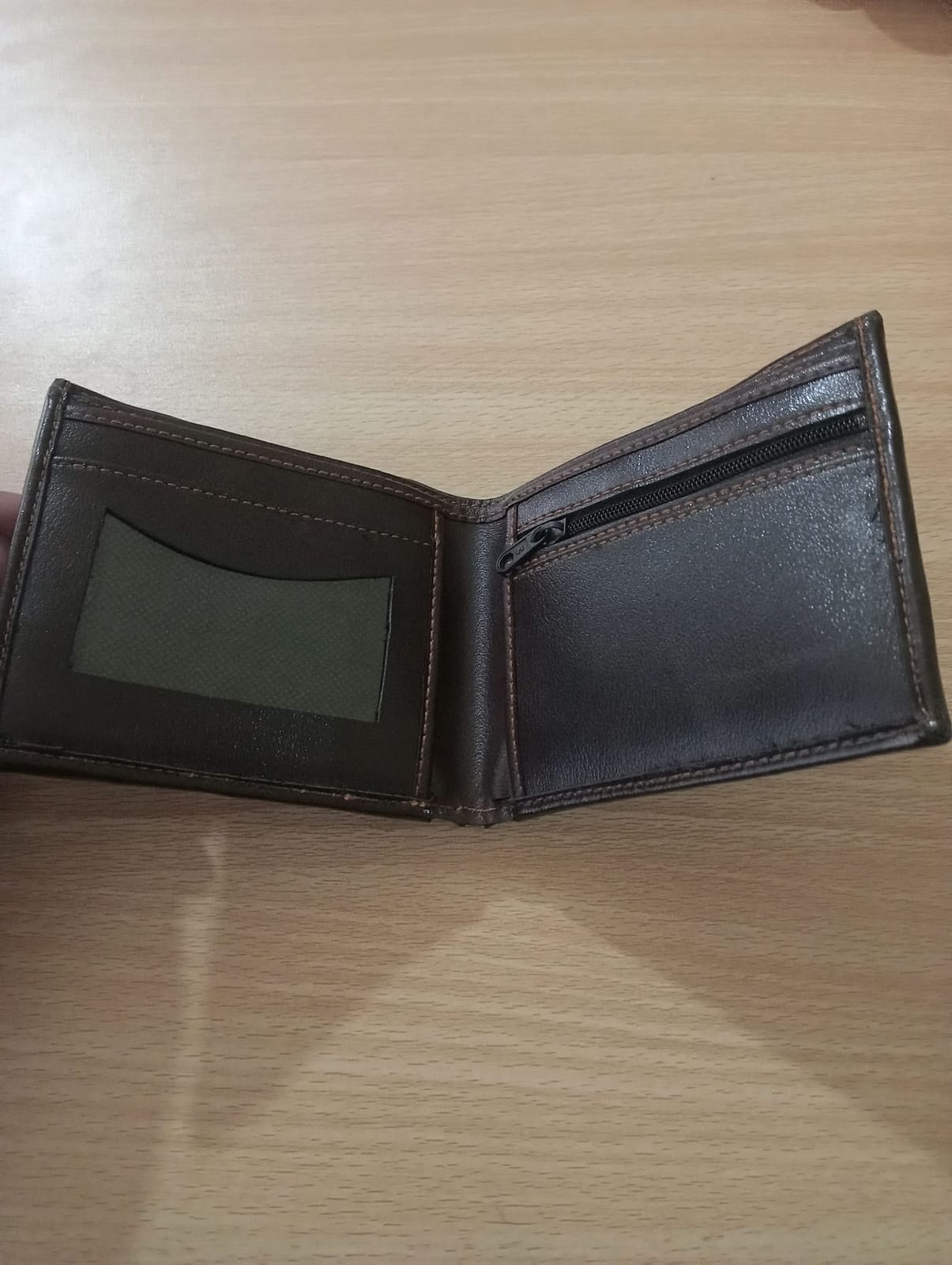 Apex wallet for men