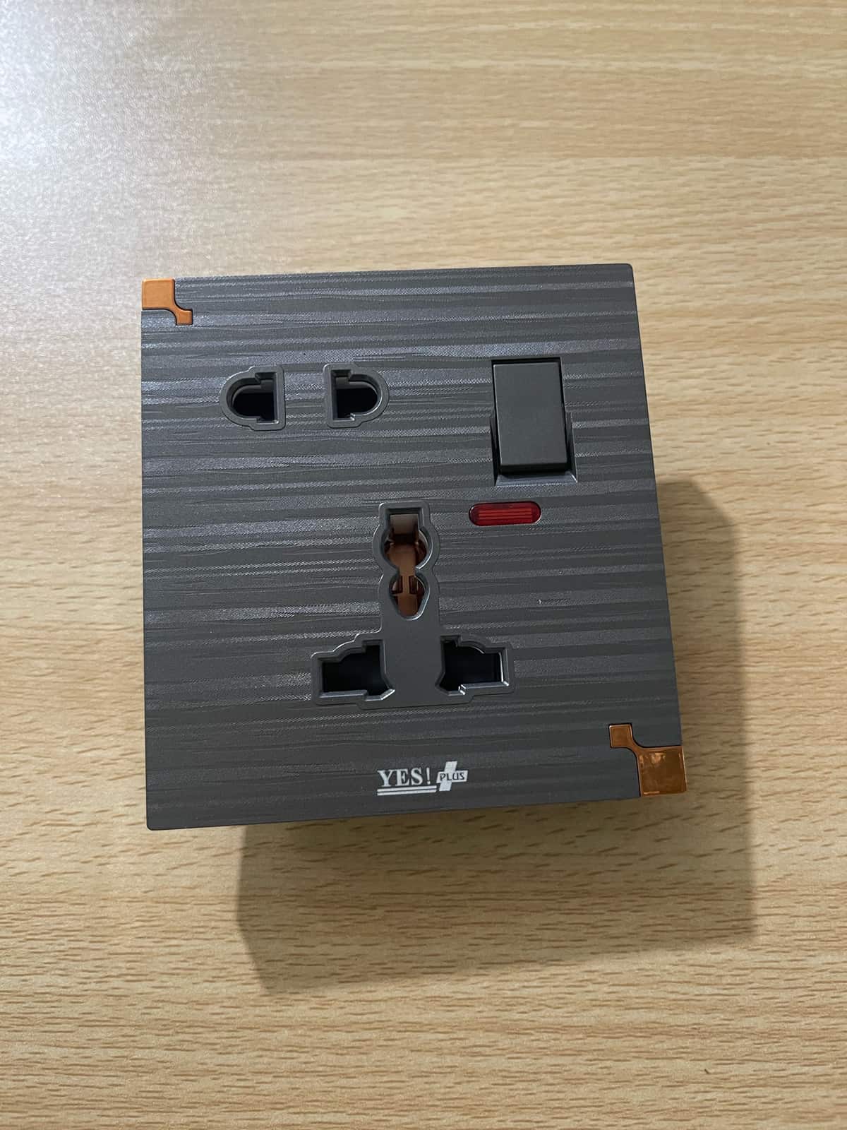 Yes 5 Pin Socket