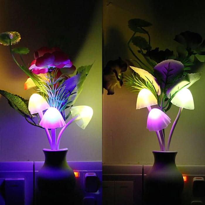 LED Sensor Dream Mushroom Lamp - Multicolor