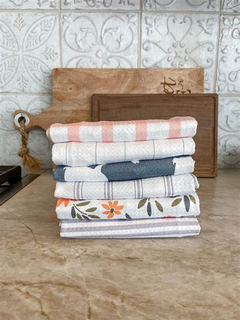 CARE KITCHEN 8 PACK KITCHEN TOWELS 100% COTON 18 IN × 28 IN (RED-WHITE & BLUE)