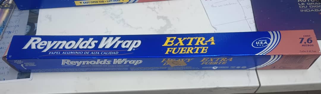REYNOLDS WRAP HEAVY DUTY  EXTRA FUERTE 7.6 METROS (7.62M * 45.7CM)
