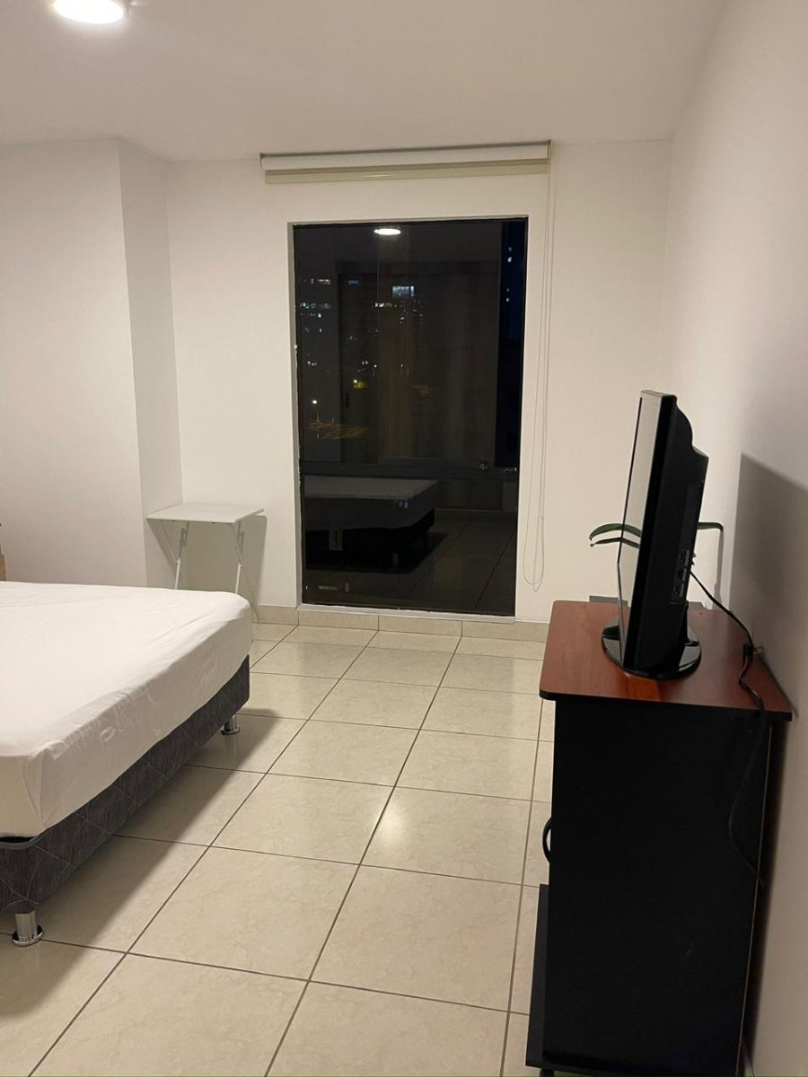 Depa cerca al centro financiero San Isidro 2