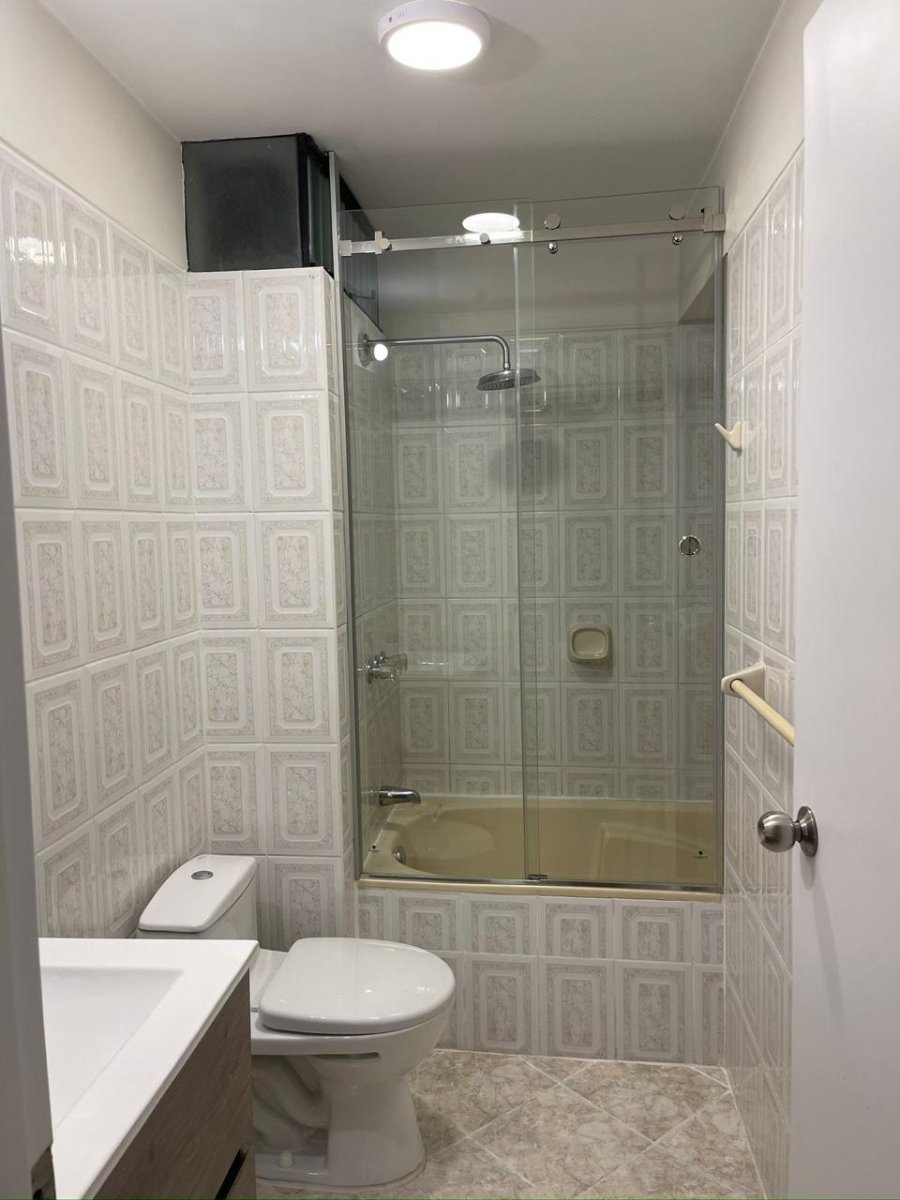 Depa cerca al centro financiero San Isidro 7