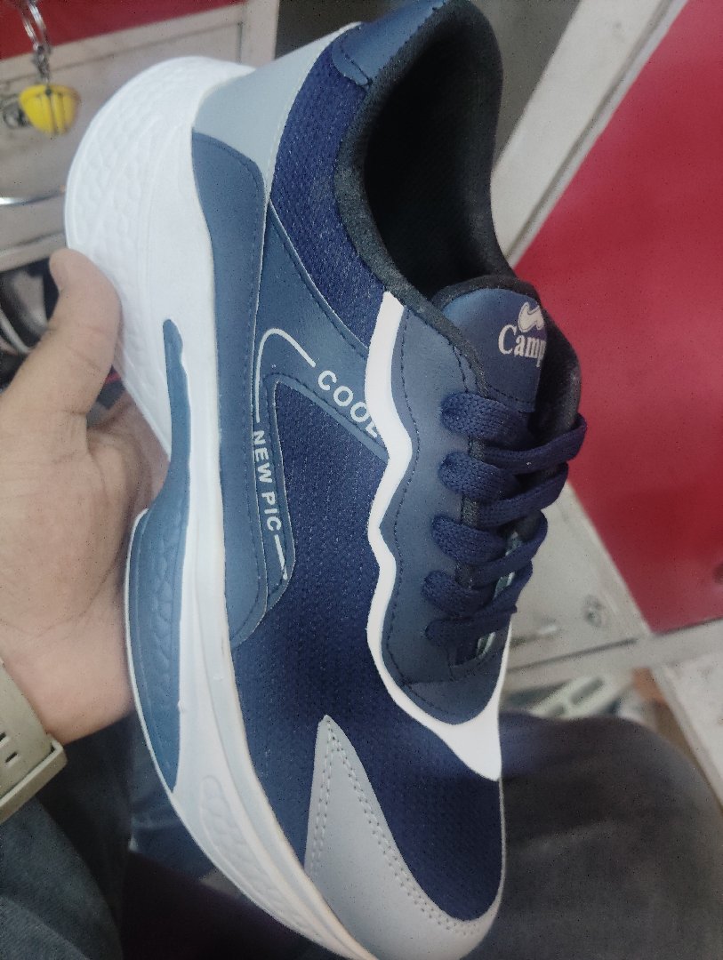 RUN Never Give Up Running Shoes