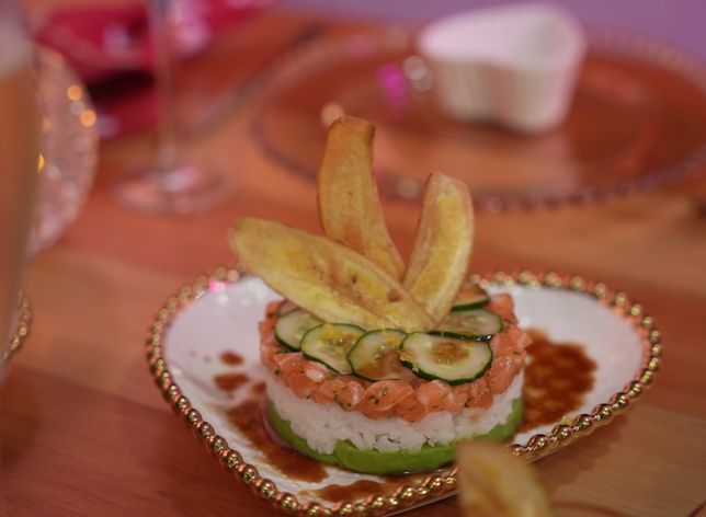 Niguiri tartar de salmão