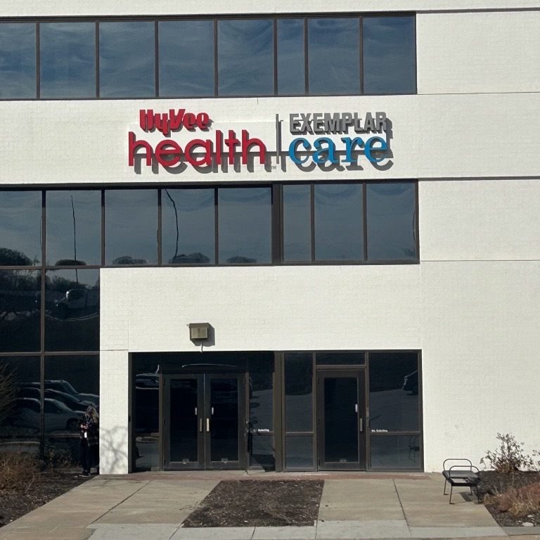 Hy-Vee Health Exemplar Care Omaha logo